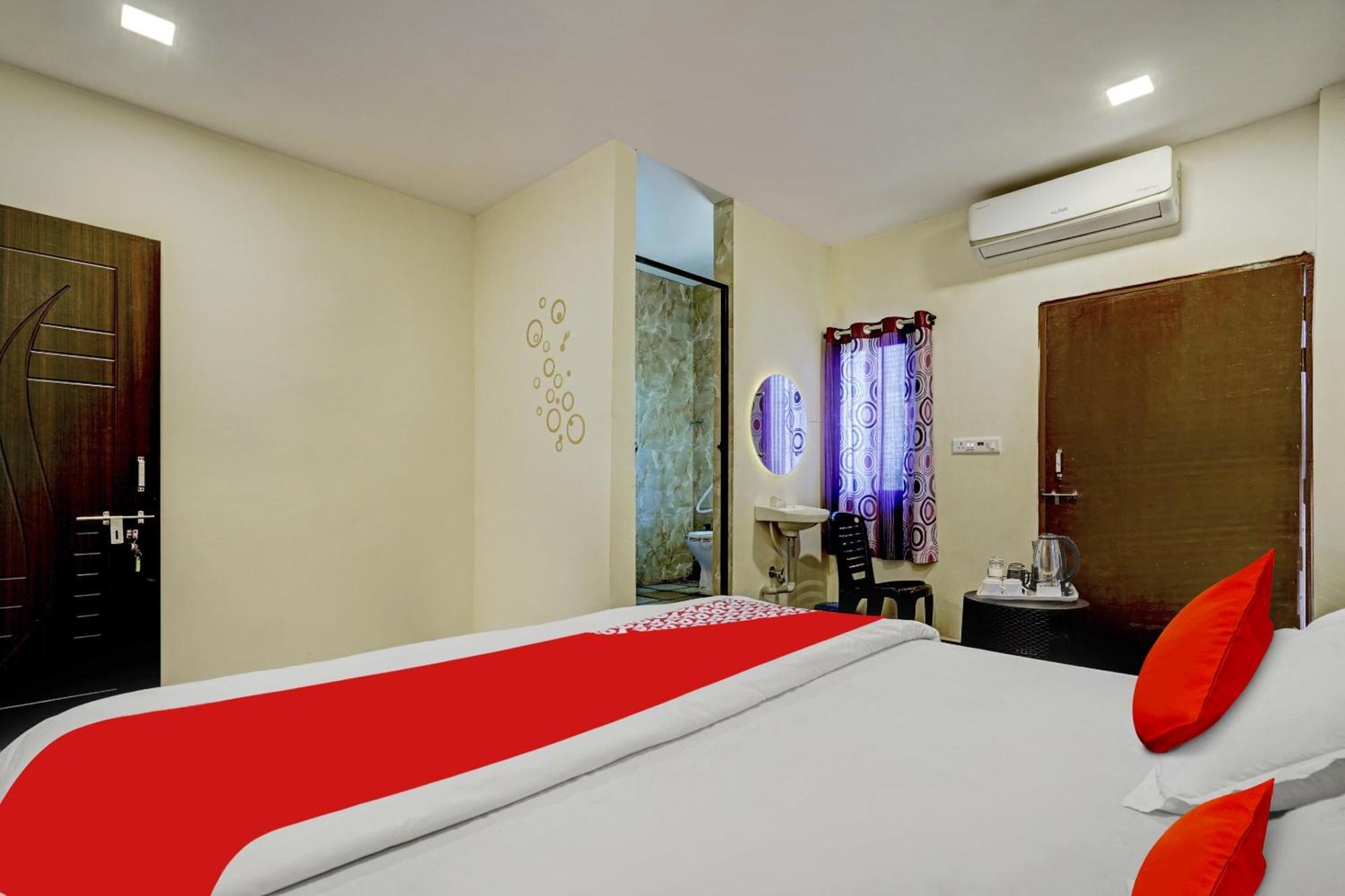 Oyo Flagship The Chirag Resort Bhandara Bagian luar foto